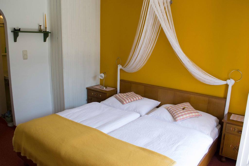 Pension Stissen Haus Am See Фаак ам Зее Стая снимка
